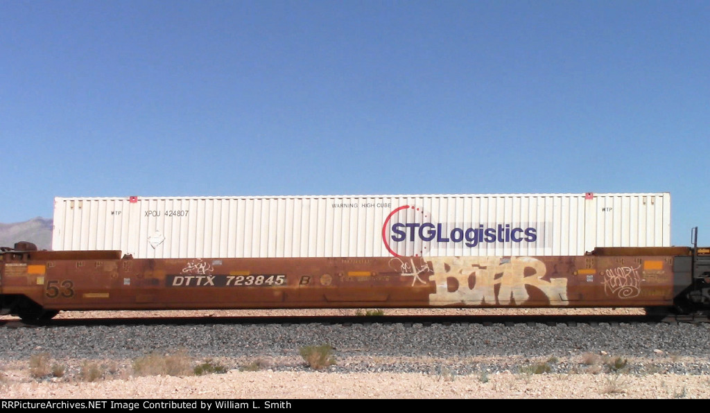 WB Unit Container Frt at Erie NV -109